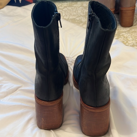 Free People black heeled leather boots. - Picture 5 of 5
